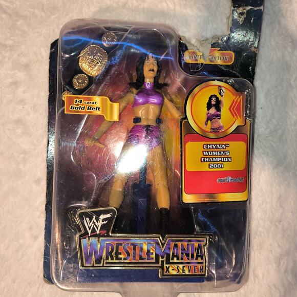 jakks Pacific WWE Wrestlemania X-Seven Chyna (box damage) - Picture 4 of 4